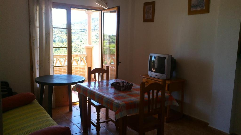 Apartamentos Las Colinas Velez Malaga Exteriör bild